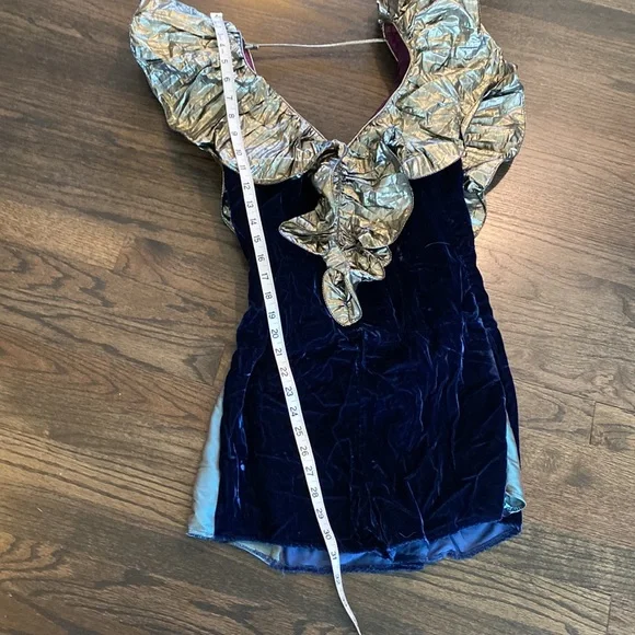 BB/Collections Velvet Metallic Romper 8 Ruffle Vintage EUC - Picture 2 of 10